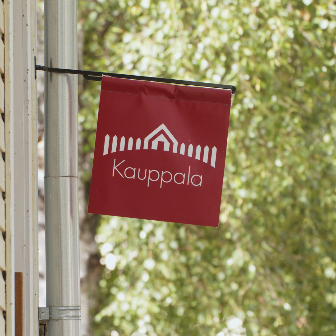punainen Kauppala-lippu